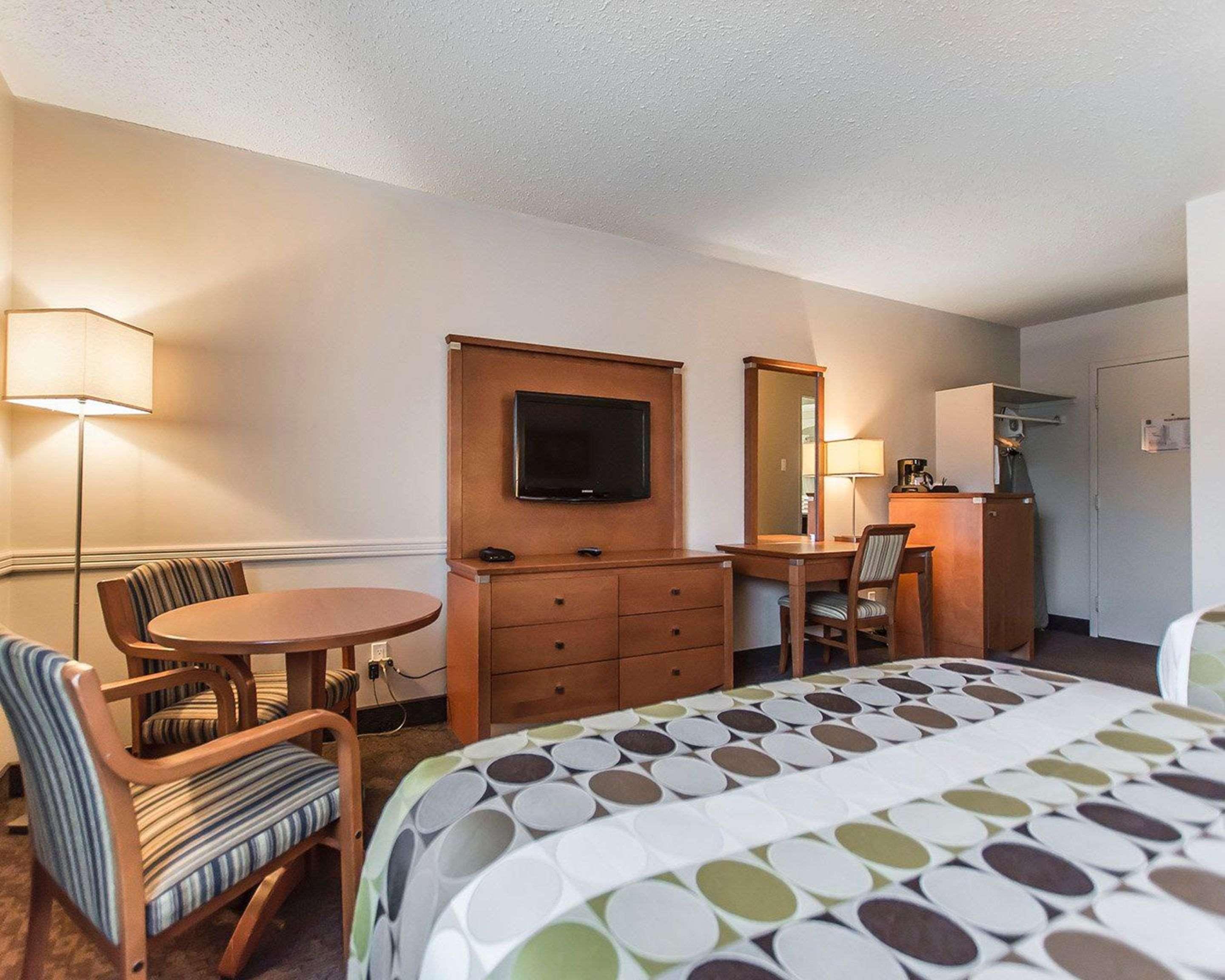 Quality Inn Rouyn-Noranda מראה חיצוני תמונה