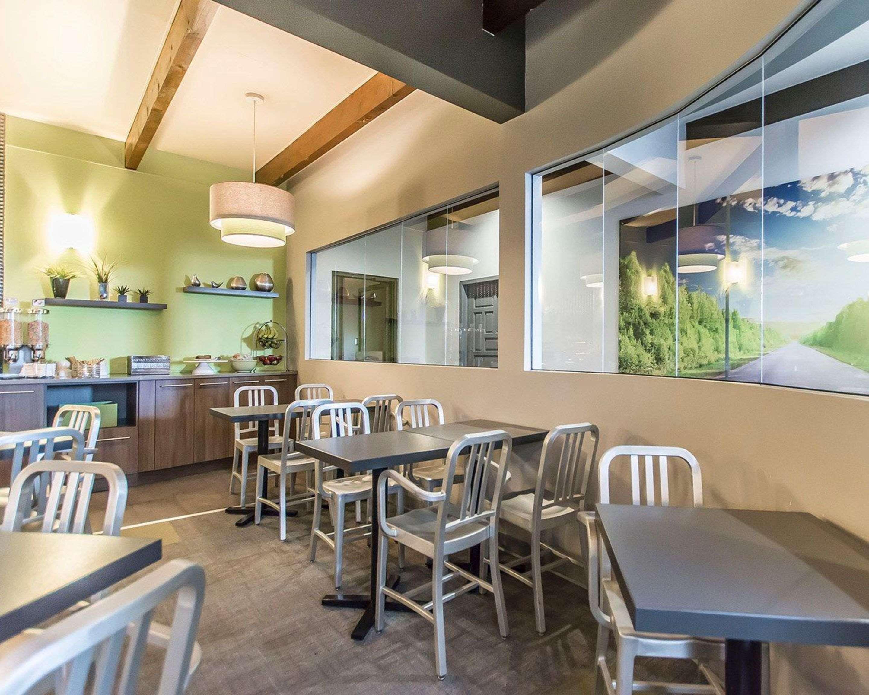 Quality Inn Rouyn-Noranda מראה חיצוני תמונה