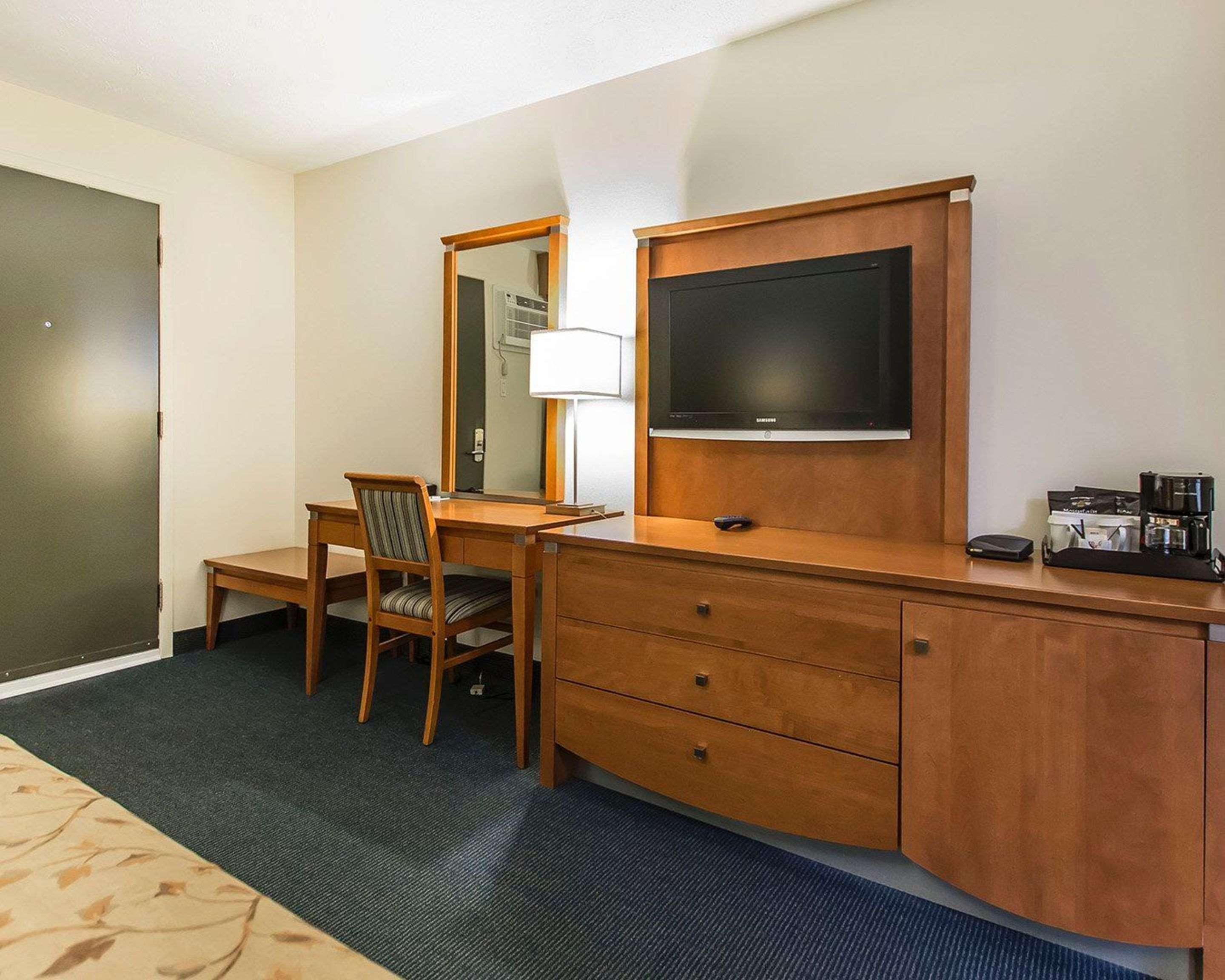 Quality Inn Rouyn-Noranda מראה חיצוני תמונה