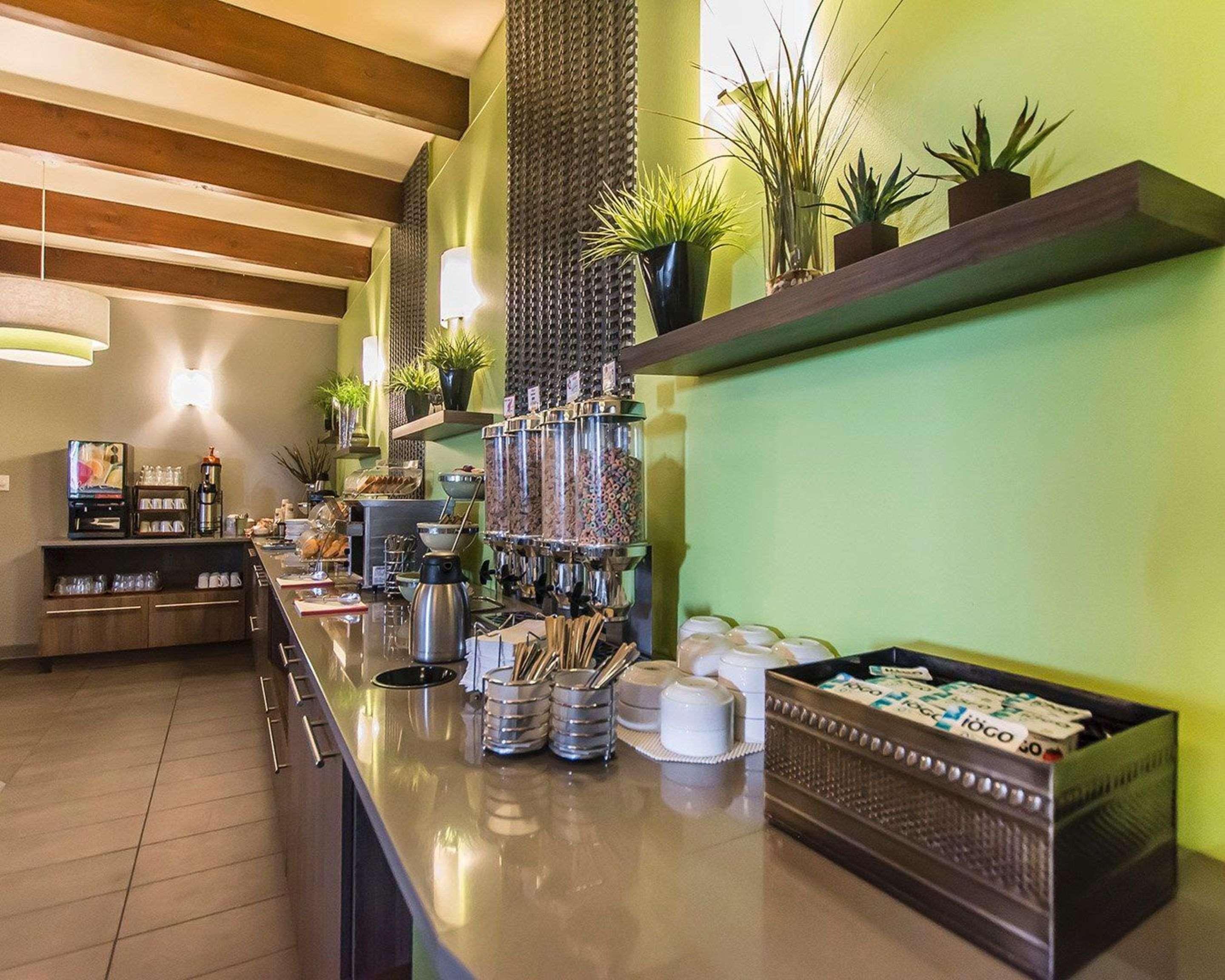 Quality Inn Rouyn-Noranda מראה חיצוני תמונה