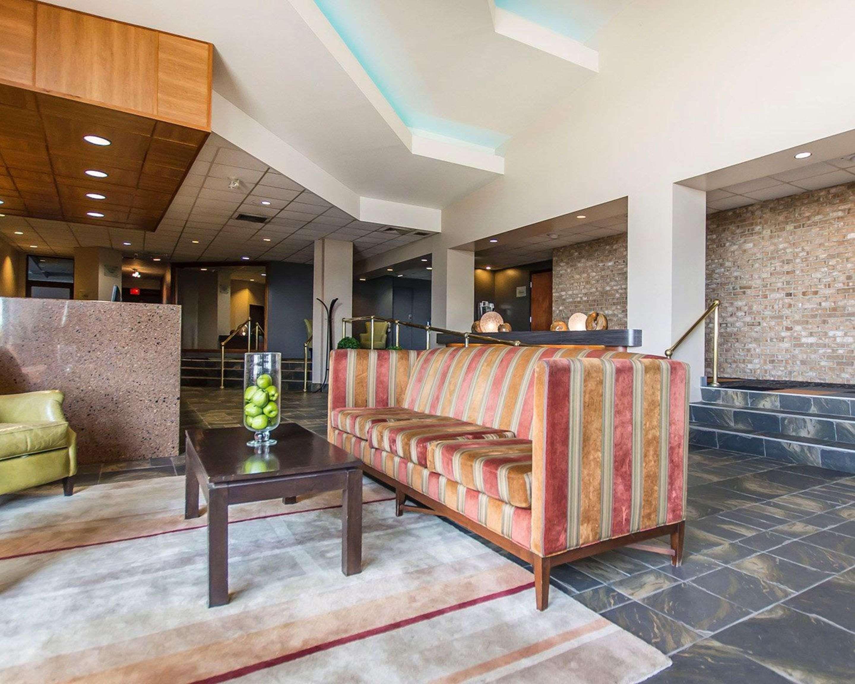 Quality Inn Rouyn-Noranda מראה חיצוני תמונה