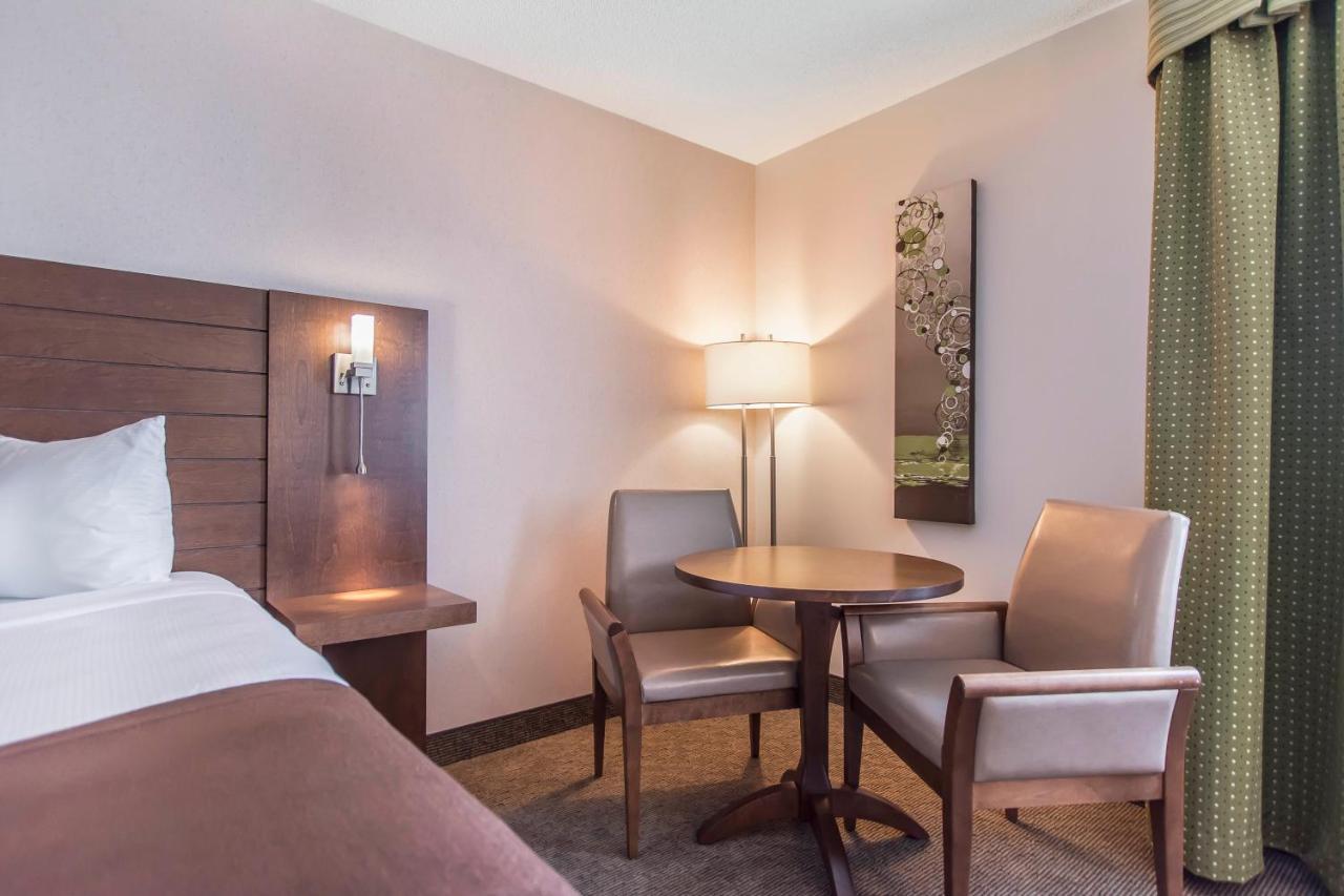Quality Inn Rouyn-Noranda מראה חיצוני תמונה